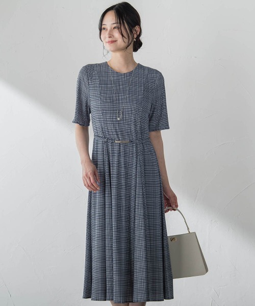 LAUTREAMONT(ロートレアモン)の「フィットフレアワンピース(ワンピース・レディース・ダークネイビー・9号)」の1枚目の写真