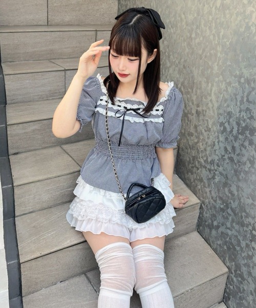 continuer de NICE CLAUP(コンティニューデナイスクラップ)の「スクエアレースペプラムBL(シャツ/ブラウス・レディース・ピンク/ブラック/ブラック系その他・FREE)」の4枚目の写真