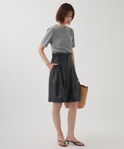 BABYLONE(バビロン)の「レザーライクサテンハーフパンツ(その他パンツ・レディース・ブラック/ブラウン・フリー)」の14枚目の写真