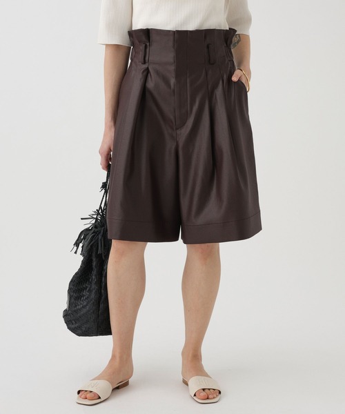 BABYLONE(バビロン)の「レザーライクサテンハーフパンツ(その他パンツ・レディース・ブラック/ブラウン・フリー)」の12枚目の写真