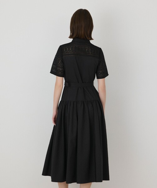 GRACE CONTINENTAL(グレースコンチネンタル)の「レースドッキングフレアワンピース(ドレス・レディース・ブラック/キナリ・38/36)」の22枚目の写真