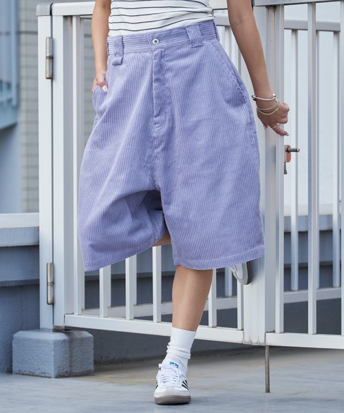 MAUI and Sons(マウイアンドサンズ)の「MAUI and Sons / マウイアンドサンズ SUNFADE BAGGY SHORTS サンフェードバギーショーツ コーデュロイ生地 ハーフパンツ 秋 秋服 2026年秋冬(その他パンツ・メンズ・ブラック/パープル/ピンク・S/M/L)」の22枚目の写真