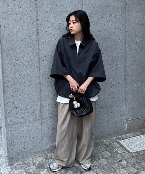 CIAOPANIC TYPY（チャオパニックティピー）の「【ユニセックス】フルジップ半袖シャツ（シャツ/ブラウス・レディース・イエロー/ブラウン/ブラック・MEDIUM/LARGE）」の17枚目の写真