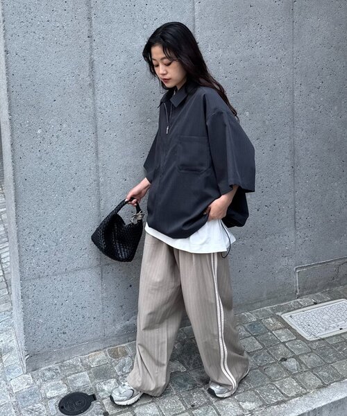 CIAOPANIC TYPY（チャオパニックティピー）の「【ユニセックス】フルジップ半袖シャツ（シャツ/ブラウス・レディース・イエロー/ブラウン/ブラック・MEDIUM/LARGE）」の18枚目の写真
