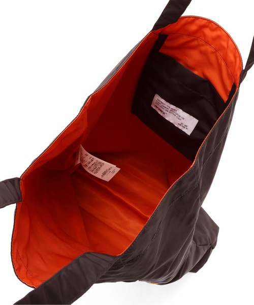 AVIREX(アヴィレックス)の「《WEB限定》NYLON TOTE BAG ”EAGLE” / ナイロン トートバッグ イーグル / AVIREX / アヴィレックス(トートバッグ・メンズ・ワイン/ダークブラウン/ロイヤルブルー/チャコール・FREE)」の11枚目の写真