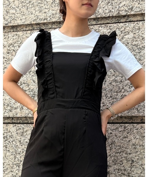 COOK JEANS(クックジーンズ)の「袖フリルオールインワン(つなぎ/オールインワン・レディース・モカ/ブラック・FREE)」の3枚目の写真