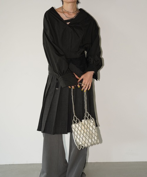 chuclla(チュクラ)の「ストラップ クロップドブラウス chw26a019(シャツ/ブラウス・レディース・ブラック/ホワイト・FREE)」の9枚目の写真