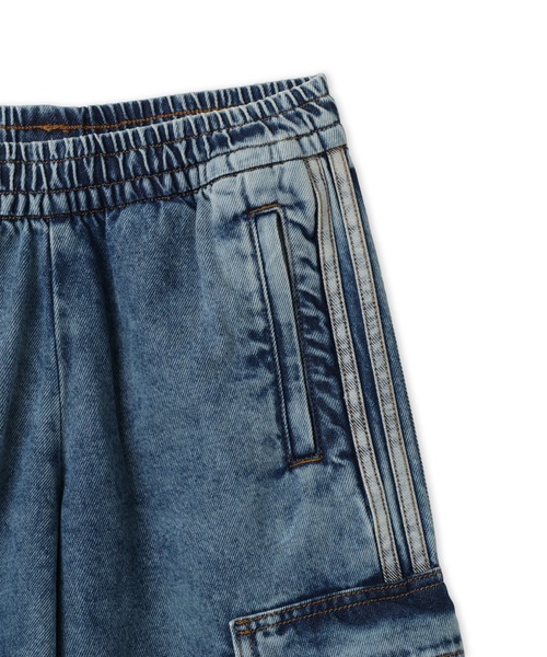 adidas(アディダス)の「adidas MID RISE 2-IN-1 DENIM PANTS / アディダス ミッドライズ 2イン1 デニム パンツ(デニムパンツ・レディース・ライトインディゴブルー・S/M/L)」の3枚目の写真