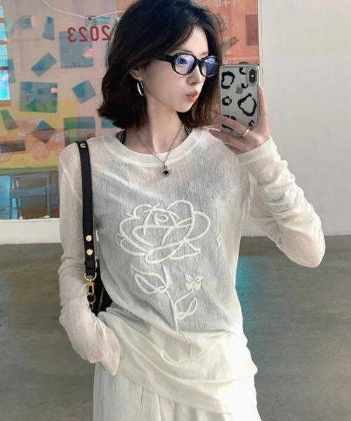 Ritzy(リッツィー)の「Y2KフラワープリントシアーロングTシャツ(Tシャツ/カットソー・レディース・ホワイト・XL/L/M)」の9枚目の写真