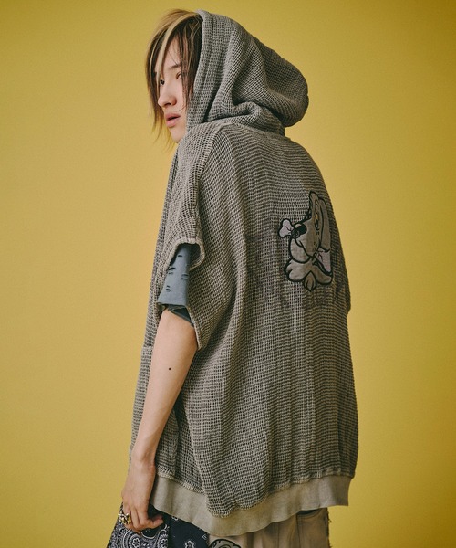 GALFY(ガルフィー)の「GALFY-闇に透けしポンチョ(パーカー・メンズ・ブラック/サンドベージュ・L/XL)」の4枚目の写真