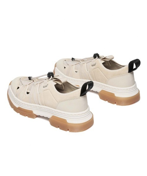 Dr. Martens（ドクターマーチン）の「Dr. MARTENS WAYFINDER OPEN LOW 3 TIE SHOES（ドクターマーチン ウェイファインダー オープン ロー 3 タイ シューズ）（スニーカー・メンズ・ベージュ系・27cm/26cm/25cm/24cm/23cm/29cm/28cm）」の2枚目の写真