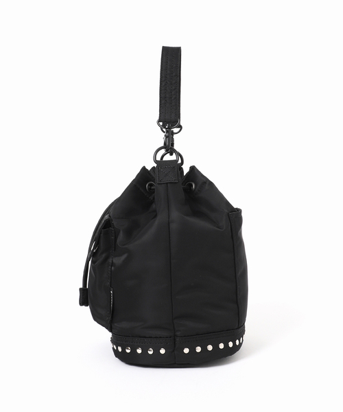 Mackintosh（マッキントッシュ）の「MACKINTOSH/マッキントッシュ DRAWSTRING BUCKET STUDS バッグ（クラッチバッグ・レディース・ブラック・FREE）」の7枚目の写真