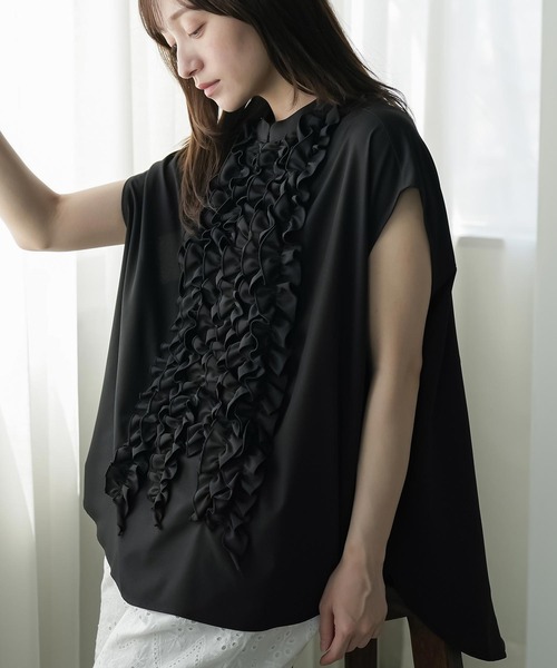 mili an deni（ミリアンデニ）の「フレンチスリーブフロントフリルブラウス（シャツ/ブラウス・レディース・ブラック/ホワイト・M）」の2枚目の写真