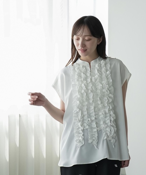 mili an deni（ミリアンデニ）の「フレンチスリーブフロントフリルブラウス（シャツ/ブラウス・レディース・ブラック/ホワイト・M）」の14枚目の写真
