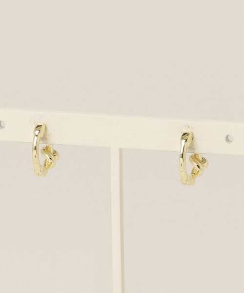 tunee(チュニー)の「【456870】メンズノットフープピアス/ペア(RZ)(ピアス(両耳用)・メンズ・ゴールド/シルバー・FREE)」の7枚目の写真