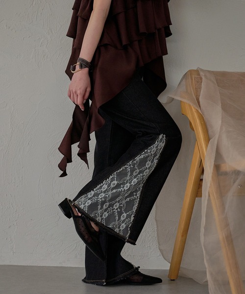 mideal（マイディール）の「lace flare denim pants / レースフレアデニムパンツ（デニムパンツ・レディース・ブラック/ライトブルー・X-SMALL/SMALL/MEDIUM）」の19枚目の写真