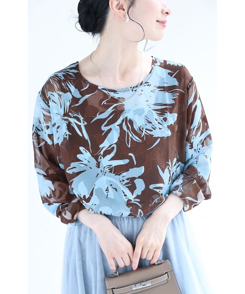 cawaii（カワイイ）の「ジャガードの花浮かぶチョコミントカラーシアーチュニック（シャツ/ブラウス・レディース・ブラウン・FREE）」の8枚目の写真