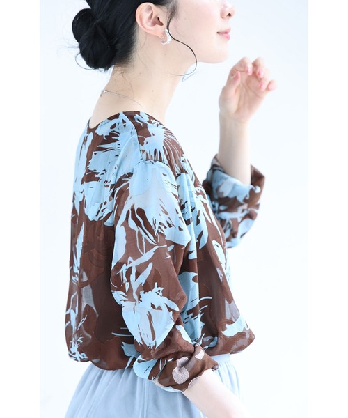 cawaii（カワイイ）の「ジャガードの花浮かぶチョコミントカラーシアーチュニック（シャツ/ブラウス・レディース・ブラウン・FREE）」の14枚目の写真
