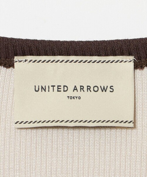 UNITED ARROWS（ユナイテッドアローズ）の「リブ バイカラーパイピング ショートスリーブ Tシャツ（Tシャツ/カットソー・レディース・ダークグレー/ネイビー/オフホワイト/ワイン/ベージュ・FREE）」の6枚目の写真