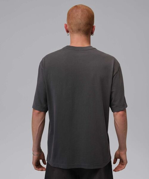 JORDAN BRAND（ジョーダンブランド）の「ジョーダン ブルックリン メンズ ポケット Tシャツ / Jordan Brooklyn Men's Pocket T-Shirt IM9980-045 Off Noir（Tシャツ/カットソー・メンズ・ブラック系その他・XL/M/L/S/2XL）」の2枚目の写真