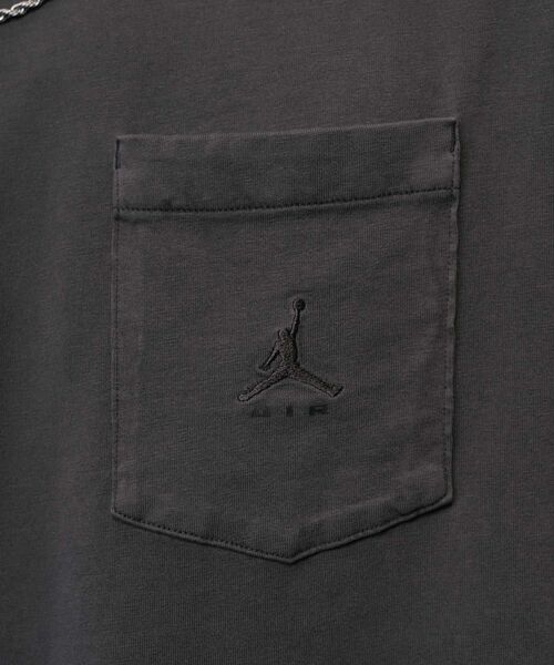 JORDAN BRAND（ジョーダンブランド）の「ジョーダン ブルックリン メンズ ポケット Tシャツ / Jordan Brooklyn Men's Pocket T-Shirt IM9980-045 Off Noir（Tシャツ/カットソー・メンズ・ブラック系その他・XL/M/L/S/2XL）」の4枚目の写真