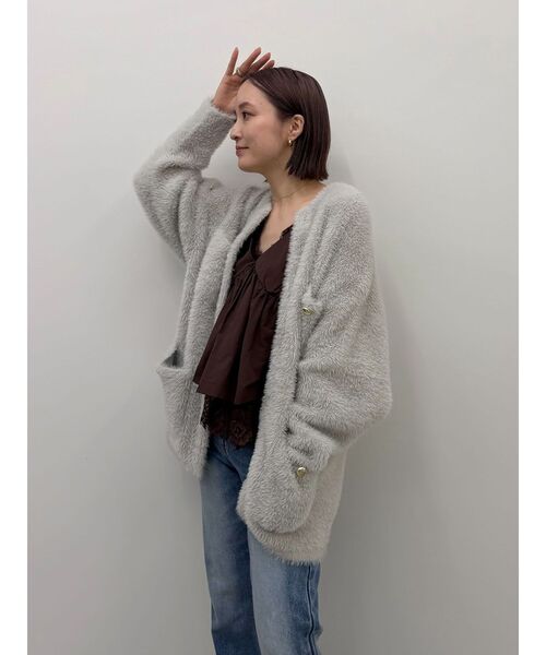 LAGUNAMOON（ラグナムーン）の「【WEB限定カラーあり】ポケットシャギーニットカーディガン【秋服】（カーディガン/ボレロ・レディース・モカ/イエロー/ライトグレー/アイボリー・FREE）」の2枚目の写真