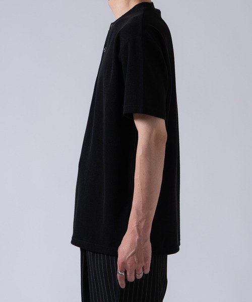 OXA(オグザ)の「リブ半袖ヘンリーネックTシャツ OXA(Tシャツ/カットソー・メンズ・ブラック/ホワイト・FREE)」の6枚目の写真