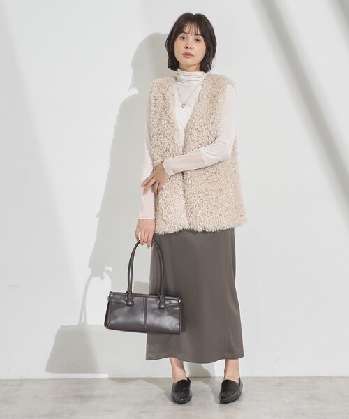 INDIVI(インディヴィ)の「【羽織るだけでお洒落】カールエコファー ジレ(ベスト・レディース・アイボリー系5/ベージュ系その他2・15 /13/05/38/34)」の6枚目の写真