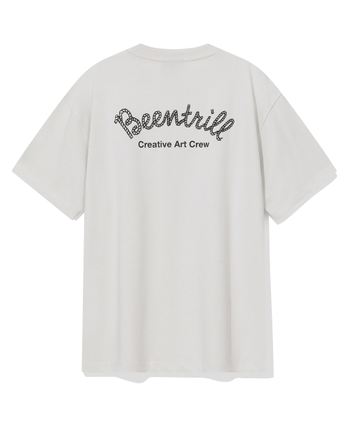 BEENTRILL(ビントリル)の「カシブロゴバックタイポグラフィックオーバーサイズ半袖Tシャツ(オフホワイト)(Tシャツ/カットソー・レディース・その他・SMALL/MEDIUM/LARGE/X-LARGE)」の1枚目の写真