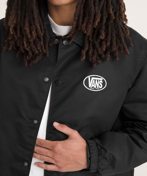 VANS(バンズ)の「TORREY ナイロン コーチジャケット 2.0 / Torrey Nylon Coaches Jacket 2. VN000TREBLK1(ブルゾン・メンズ・ブラック・LARGE/MEDIUM/SMALL/X-LARGE)」の4枚目の写真