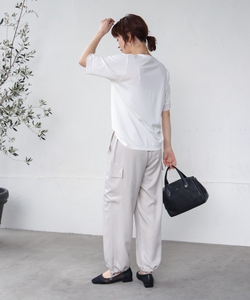 Bou Jeloud(ブージュルード)の「スクエアBOXロゴT-shirt(Tシャツ/カットソー・レディース・ブラック/オフホワイト・FREE)」の17枚目の写真