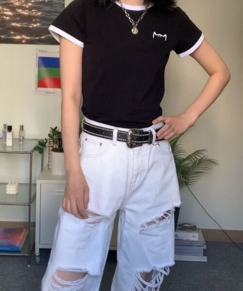KIKIMIMI(キキミミ)の「リンガーキティスモールロゴTシャツ(ブラック)(Tシャツ/カットソー・レディース・ブラック・SMALL/MEDIUM/LARGE)」の4枚目の写真