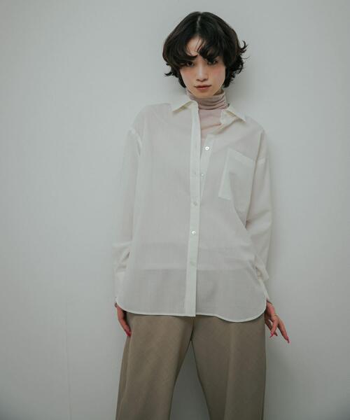 URBAN RESEARCH DOORS(アーバンリサーチドアーズ)の「Wool Blend Basic Shirts(シャツ/ブラウス・レディース・グレー/オフホワイト・FREE)」の4枚目の写真