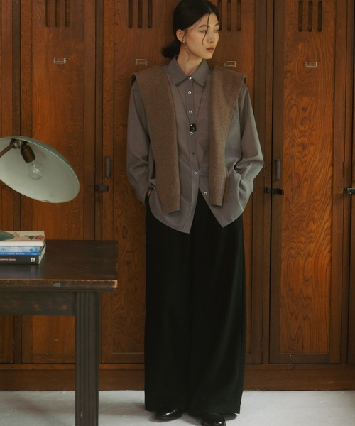 URBAN RESEARCH DOORS（アーバンリサーチドアーズ）の「Wool Blend Basic Shirts（シャツ/ブラウス・レディース・グレー/オフホワイト・FREE）」の10枚目の写真