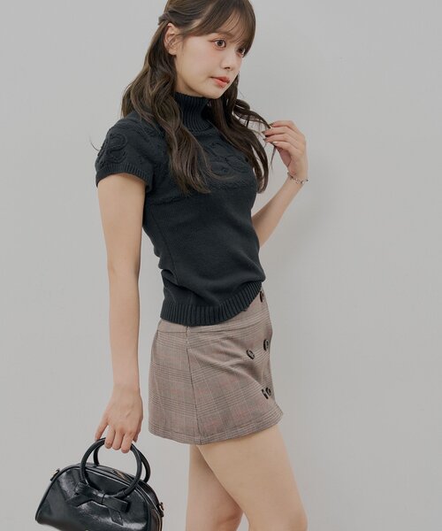 Chico(チコ)の「ダブルボタンコンパクトスカパン(スカート・レディース・ベージュ/ベージュ系その他2/グレー・SMALL/MEDIUM)」の6枚目の写真