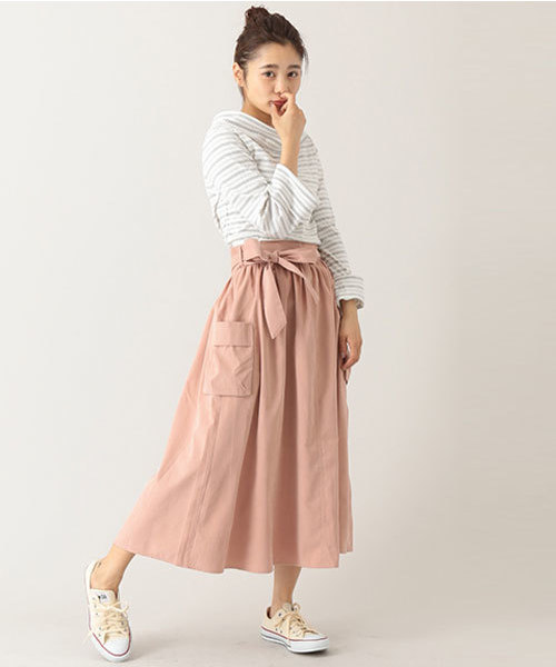 E hyphen world gallery(イーハイフンワールドギャラリー)の「フロントリボンマキシ丈スカート(スカート・レディース・ウッド/カーキ/ネイビー・FREE)」の2枚目の写真