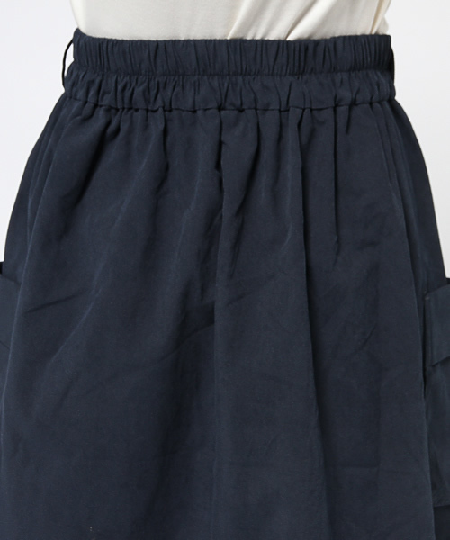 E hyphen world gallery(イーハイフンワールドギャラリー)の「フロントリボンマキシ丈スカート(スカート・レディース・ウッド/カーキ/ネイビー・FREE)」の11枚目の写真