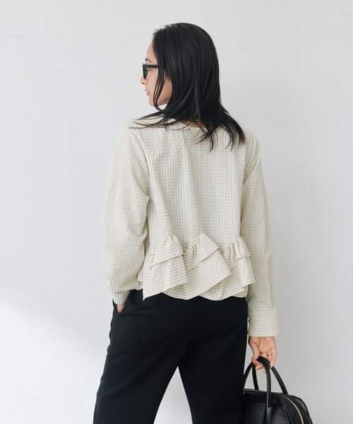 RIVE DROITE（リヴドロワ）の「【WEB限定/2WAY】チェックペプラムシャツ（秋服）（シャツ/ブラウス・レディース・ネイビー/アイボリー・FREE）」の17枚目の写真