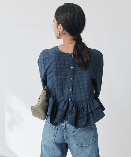 RIVE DROITE（リヴドロワ）の「【WEB限定/2WAY】チェックペプラムシャツ（秋服）（シャツ/ブラウス・レディース・ネイビー/アイボリー・FREE）」の3枚目の写真