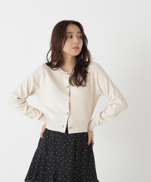 NATURAL BEAUTY BASIC(ナチュラルビューティーベーシック)の「ニュアンスボタンカーディガン(カーディガン/ボレロ・レディース・ライトグリーン/ブラック/オフホワイト・FREE)」の7枚目の写真