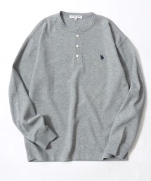 U.S. POLO ASSN.（ユーエスポロアッスン）の「U.S.POLO ASSN.（ユーエスポロアッスン）ヘンリーネック サーマルロンT/ワッフル長袖Tシャツ/ビッグシルエット（Tシャツ/カットソー）」