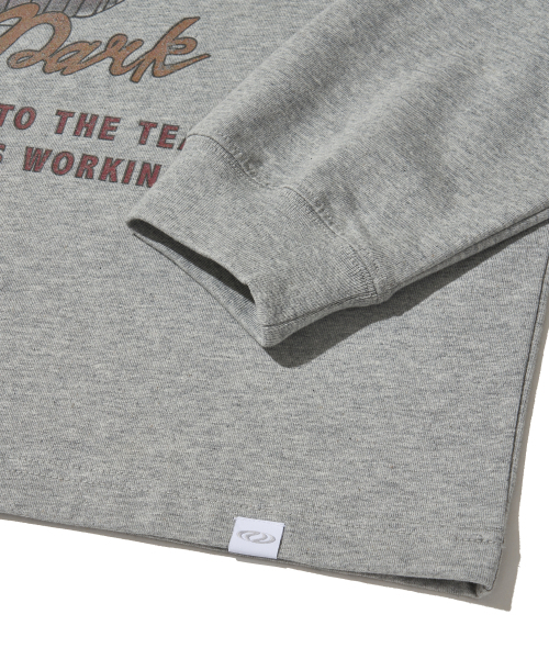 URBANDTYPE(アーバンディタイプ)の「1987 オークランド ロングスリーブ Tシャツ_メランジ グレー(Tシャツ/カットソー・メンズ・その他・LARGE/X-LARGE/SMALL/MEDIUM)」の3枚目の写真