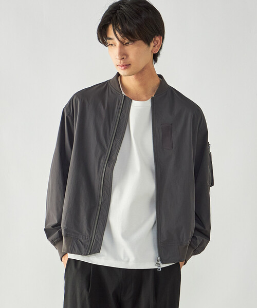 COMME CA ISM(コムサイズム)の「4U MA-1ブルゾン(ブルゾン・メンズ・ブラック/チャコール・M/L)」の3枚目の写真