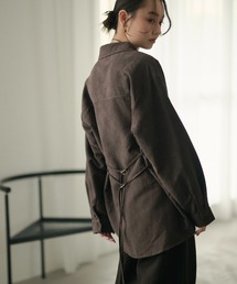 back buckle suede touch shirt/バックバックルスエードタッチシャツ
