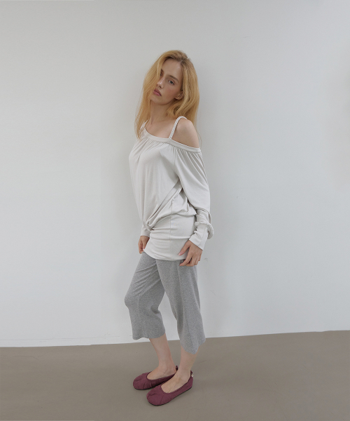 ASURA（アスラ）の「TWIST ONE SHOULDER DRESS (VINTAGE IVORY)（ワンピース・レディース・その他・OS）」の6枚目の写真