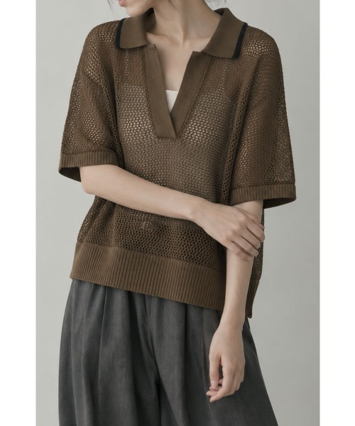 marjour(マージュール)の「LINE MESH POLO KNIT(ニット/セーター・レディース・ブラック/ブラウン・M)」の2枚目の写真