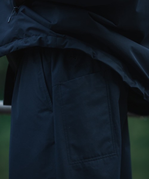 EKAL（エカル）の「『別注』Mizuno×EKAL　GORE-TEX WINDSTOPPER トラックパンツ（その他パンツ・メンズ・グレー系その他/ブラック・SMALL/LARGE/MEDIUM）」の3枚目の写真