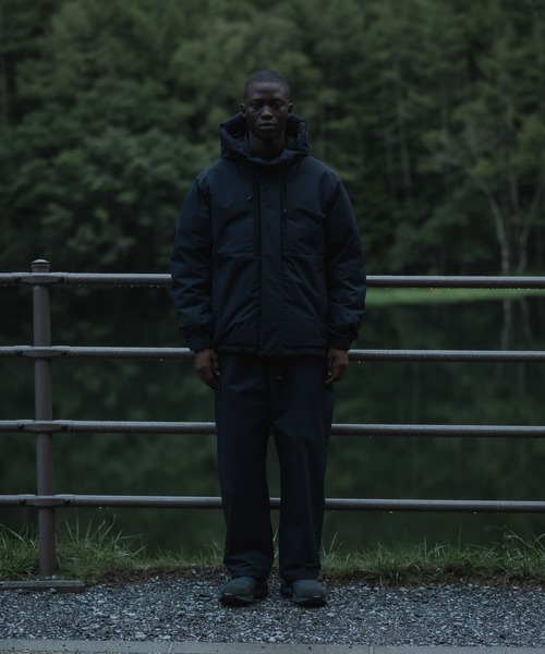 EKAL（エカル）の「『別注』Mizuno×EKAL　GORE-TEX WINDSTOPPER トラックパンツ（その他パンツ・メンズ・グレー系その他/ブラック・SMALL/LARGE/MEDIUM）」の4枚目の写真