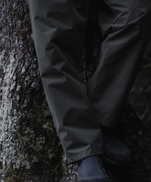 EKAL（エカル）の「『別注』Mizuno×EKAL　GORE-TEX WINDSTOPPER トラックパンツ（その他パンツ・メンズ・グレー系その他/ブラック・SMALL/LARGE/MEDIUM）」の10枚目の写真