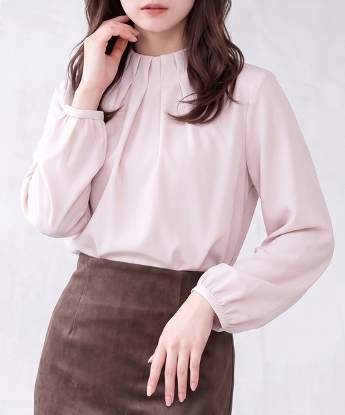 TRUDEA（トルディア）の「ハイネックとろみブラウス（シャツ/ブラウス・レディース・ネイビー/チャコールグレー/ホワイト/ピンクベージュ/モカ・MEDIUM/LARGE）」の5枚目の写真